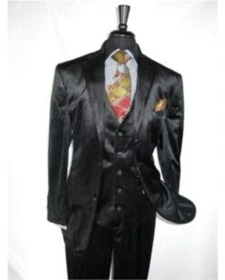 Men's Black2 Button Velvet Fabric 3 Piece Vested Side Vent Suit With PleatedPants